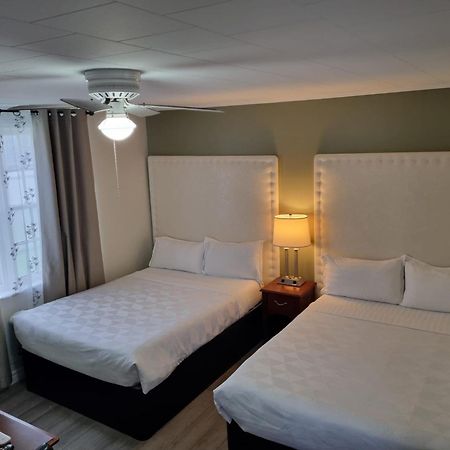 Manor Motel Саутгемптон Экстерьер фото